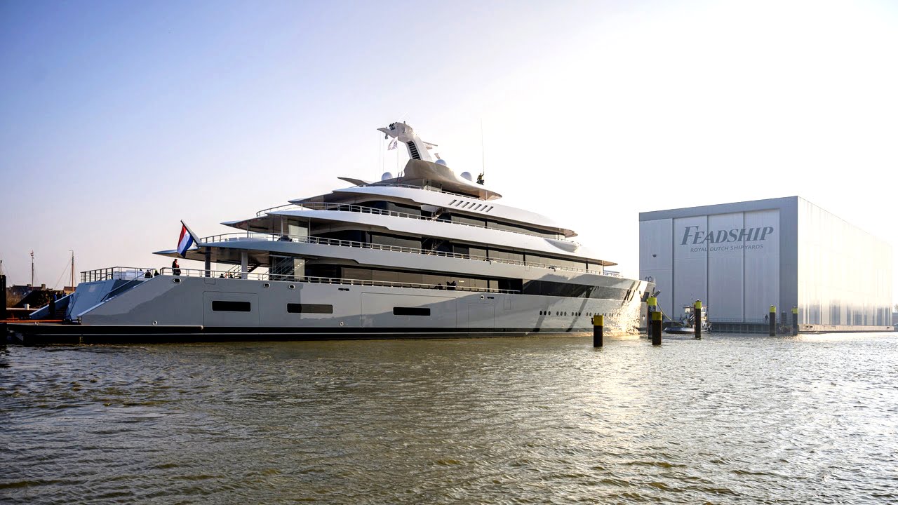 MOONRISE feadship superyacht launch 2020