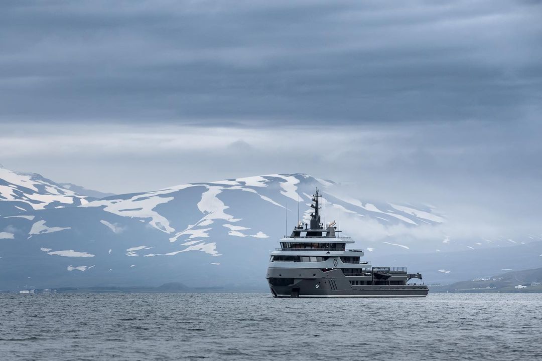 ragnar, superyacht, arctic, antarctica, charter, holiday
