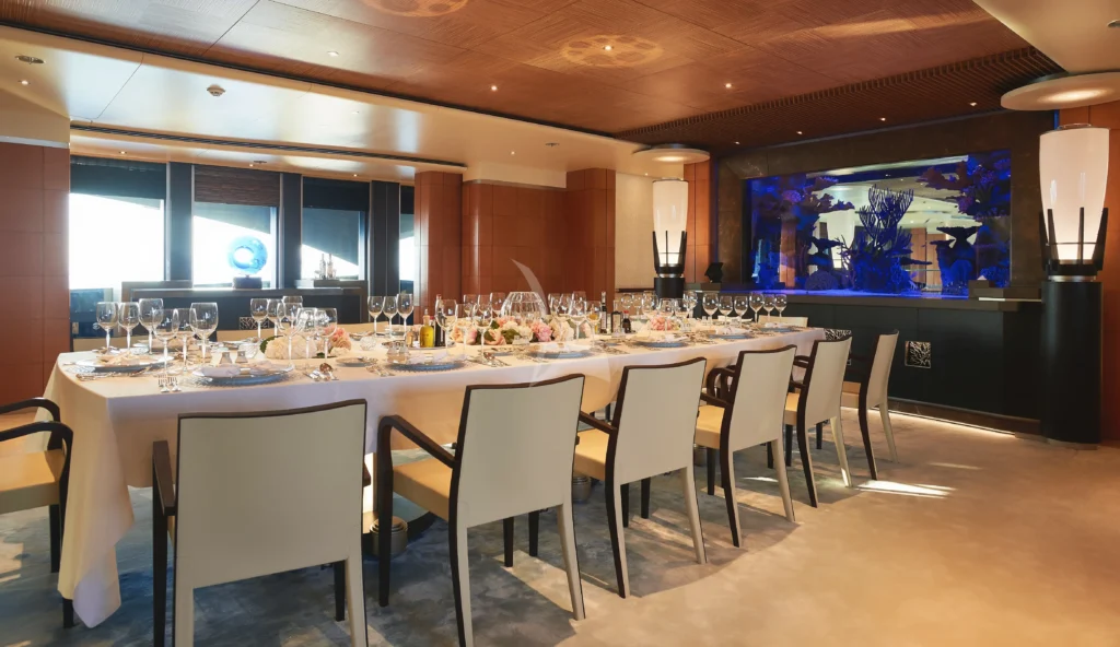 Main deck dining room & aquarium