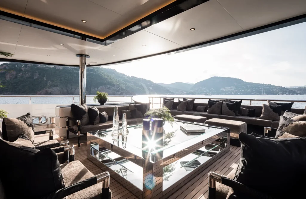 Main Aft