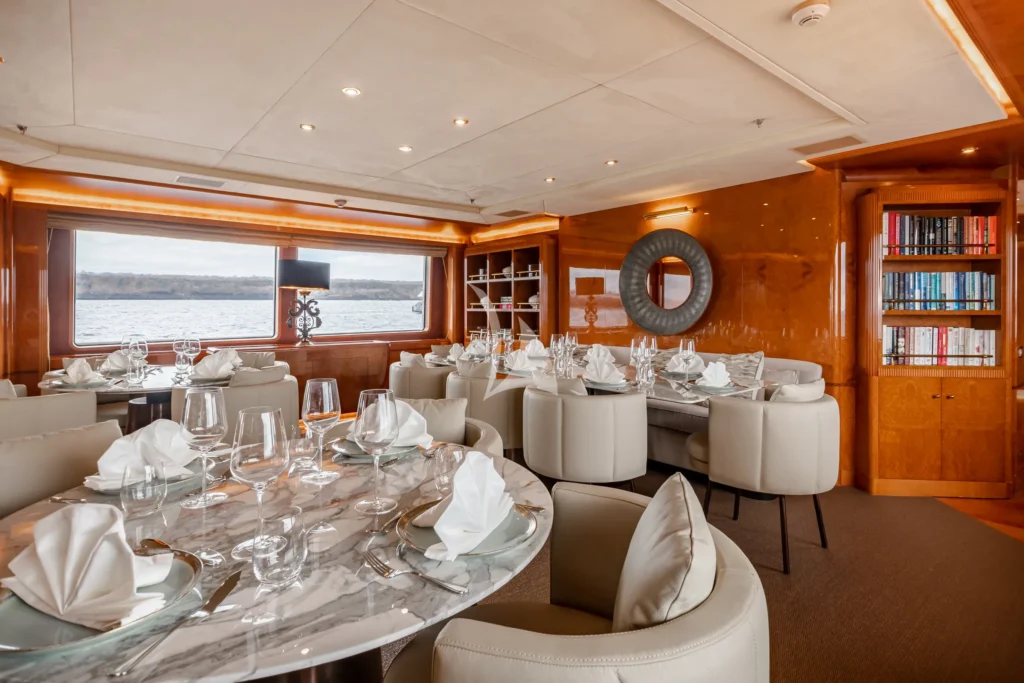 Main Deck Dining