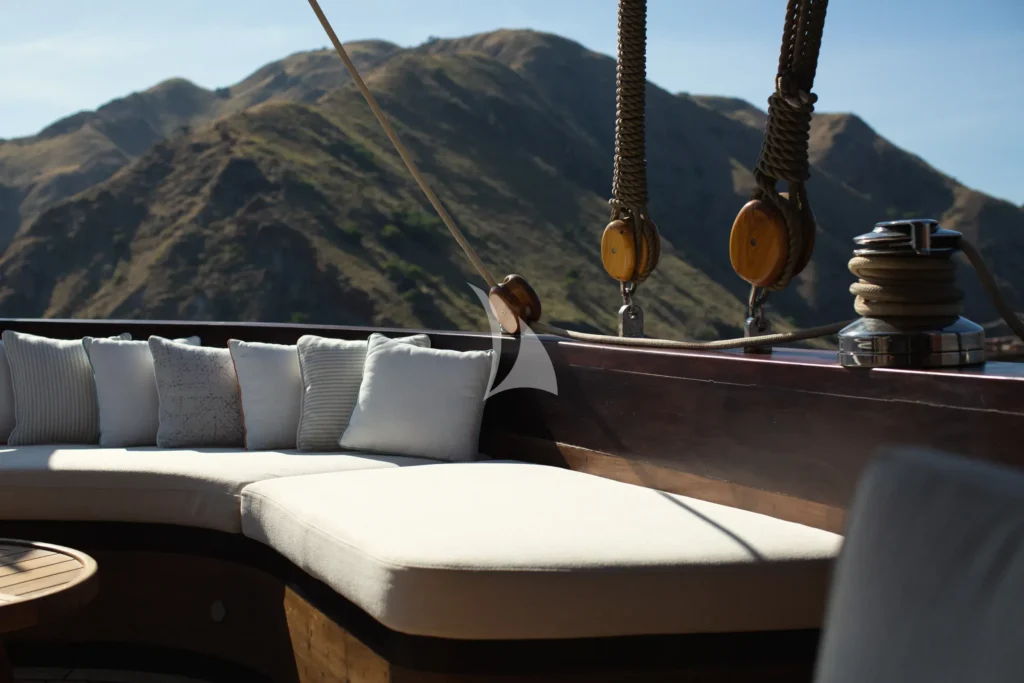 Main Deck - Exteriors