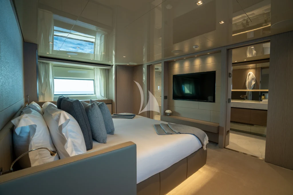 LANCE | Master Cabin