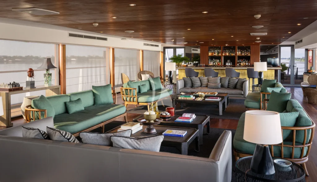 Upper deck salon