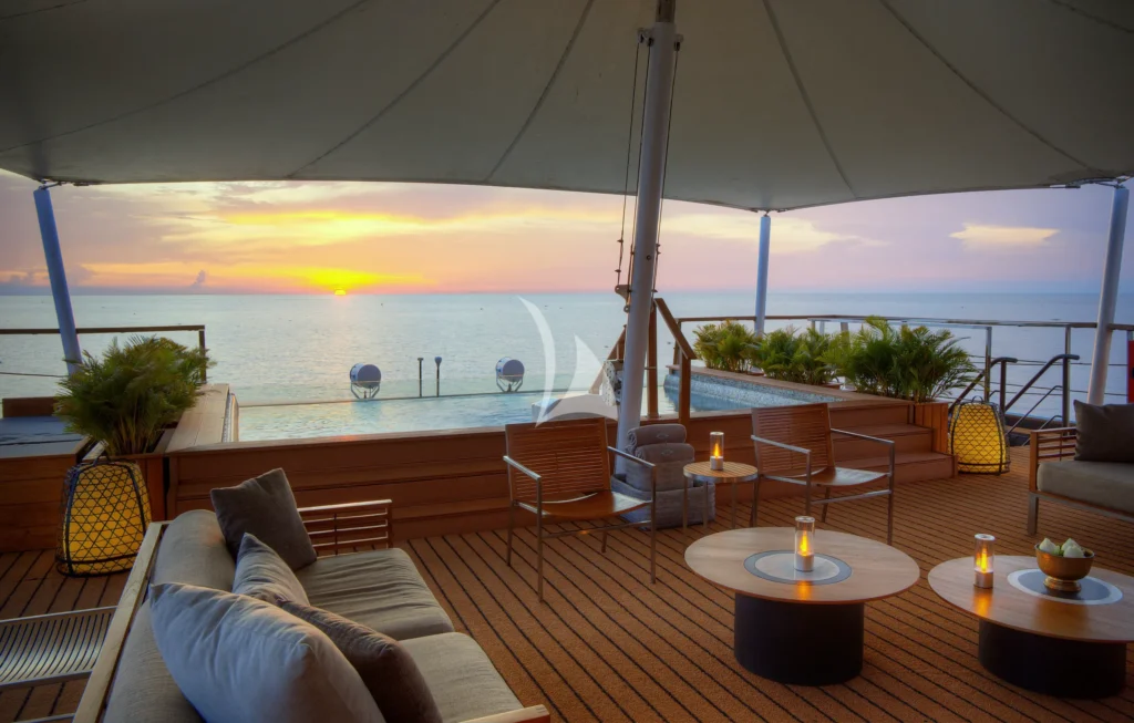 Upper deck forward lounging area and pool