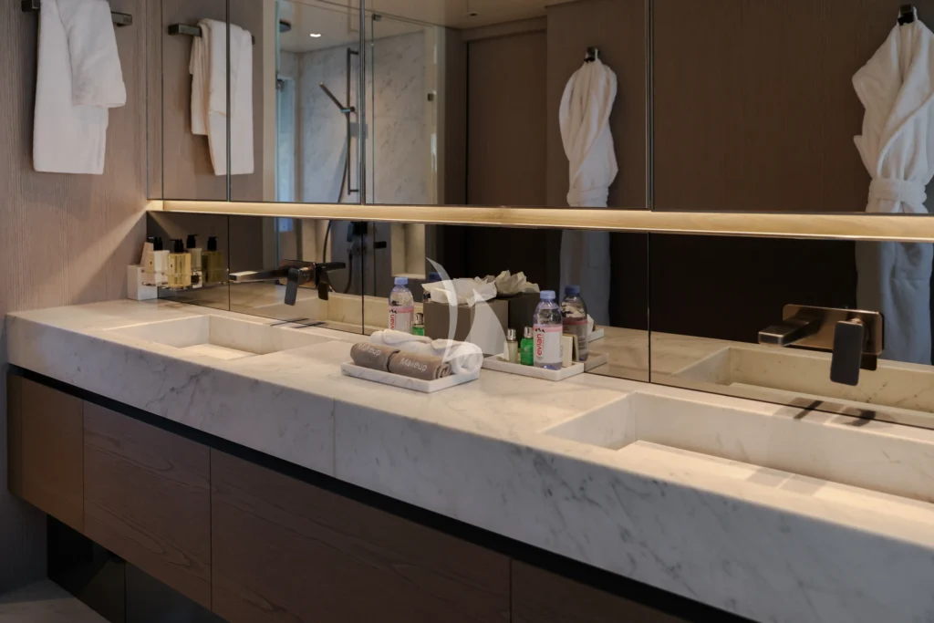 LANCE | Master Cabin Ensuite
