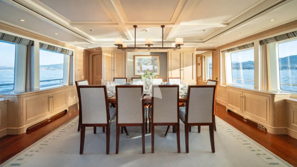 Dining Salon