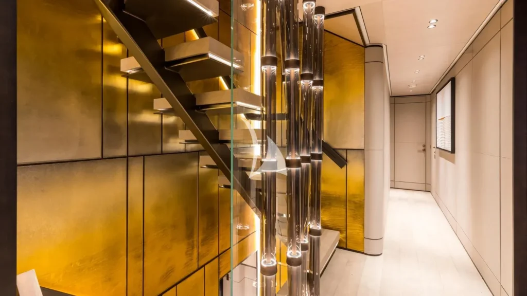 Main deck foyer