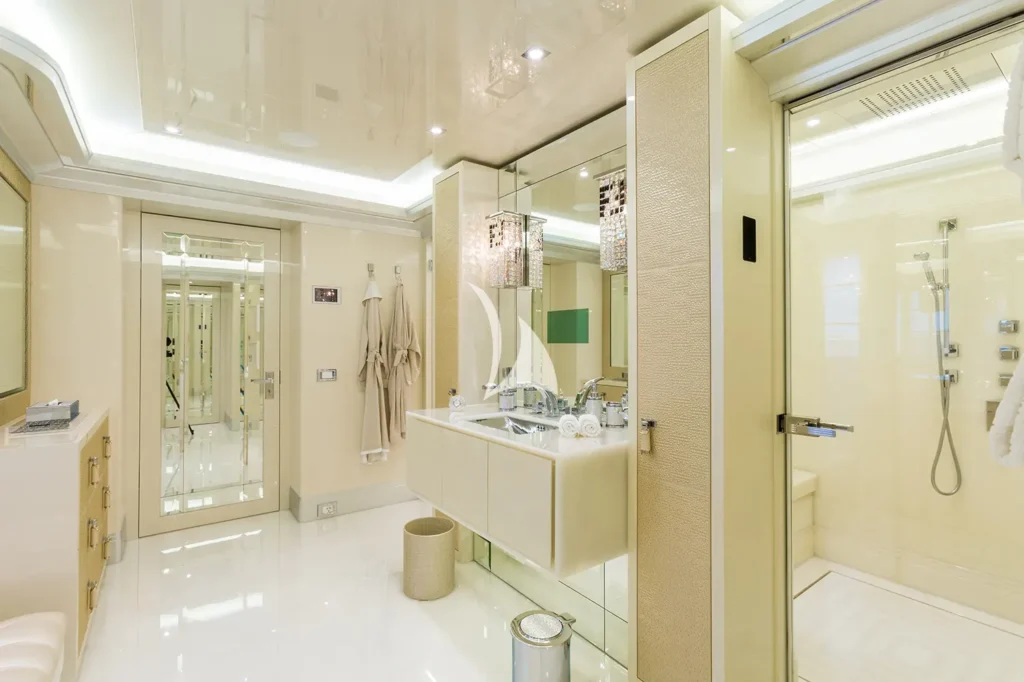 Principal Bathroom