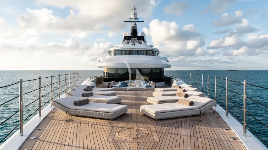 Bow lounging area