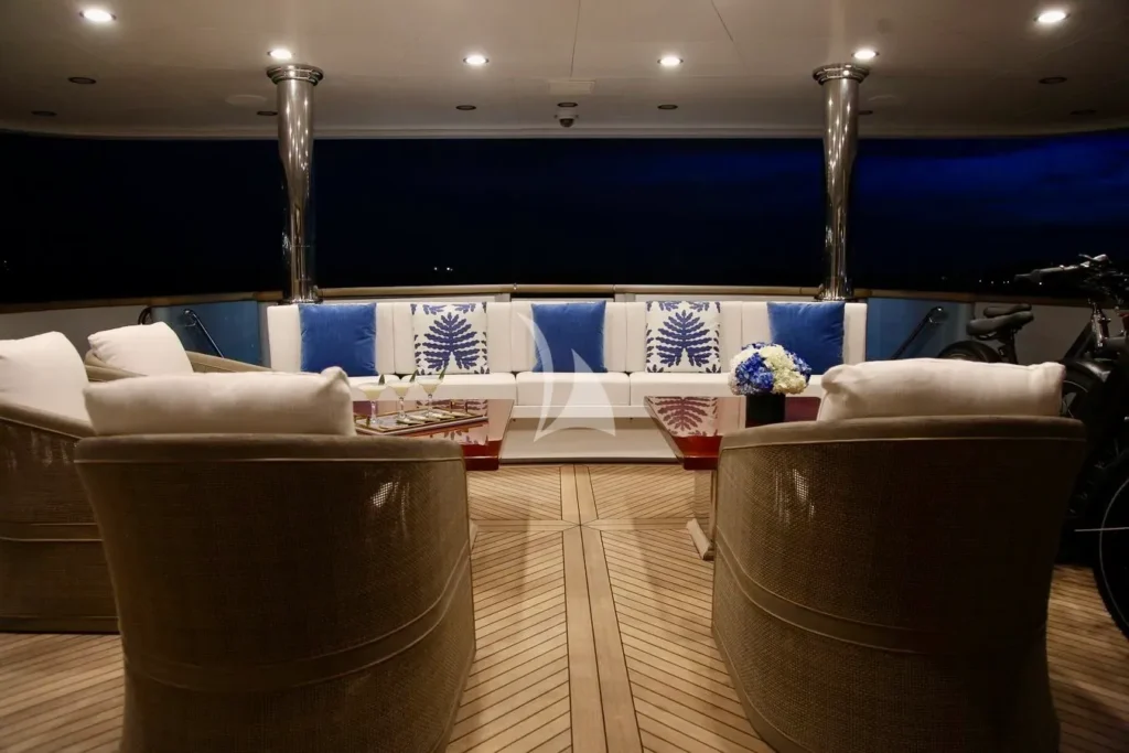 Aft Deck Seating