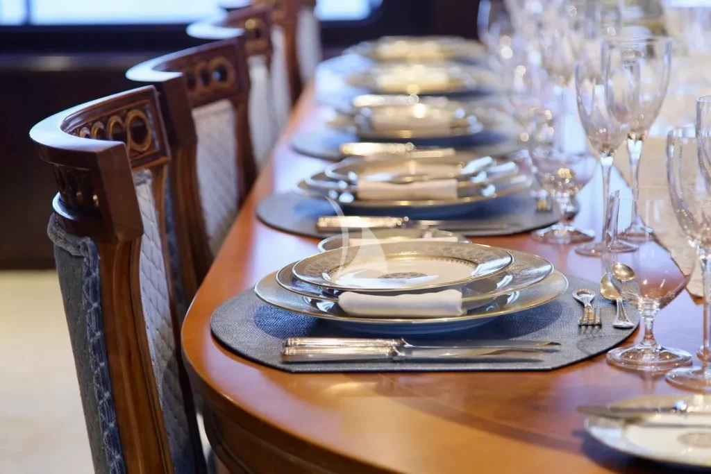 Dining Detail