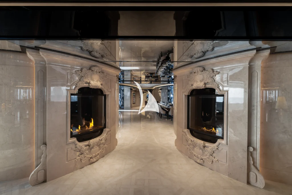 Main Deck Dining Area