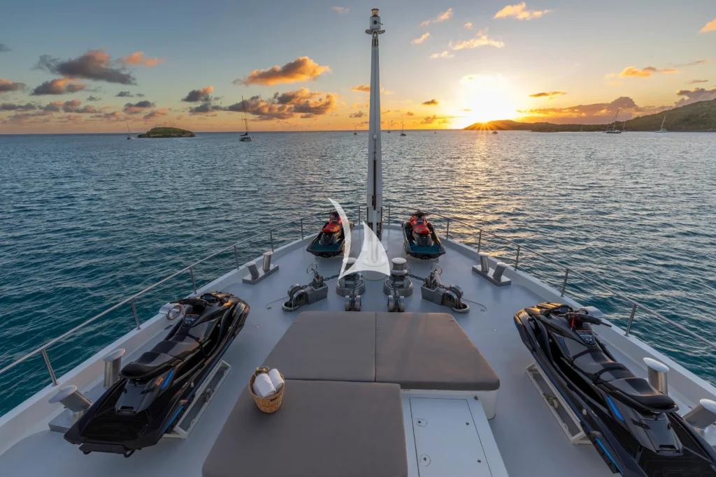 Senses Foredeck