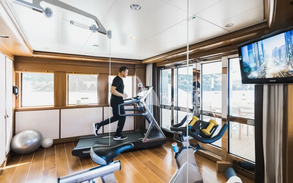 Sun deck fully equipped gym