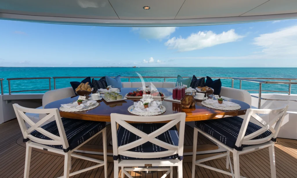 Main deck aft dining