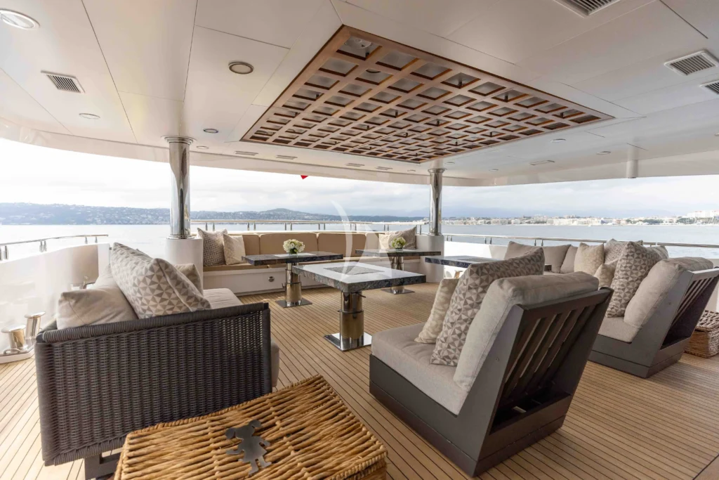 Main Deck | Aft Deck