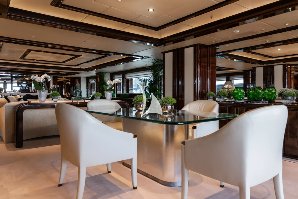 Main salon - main deck