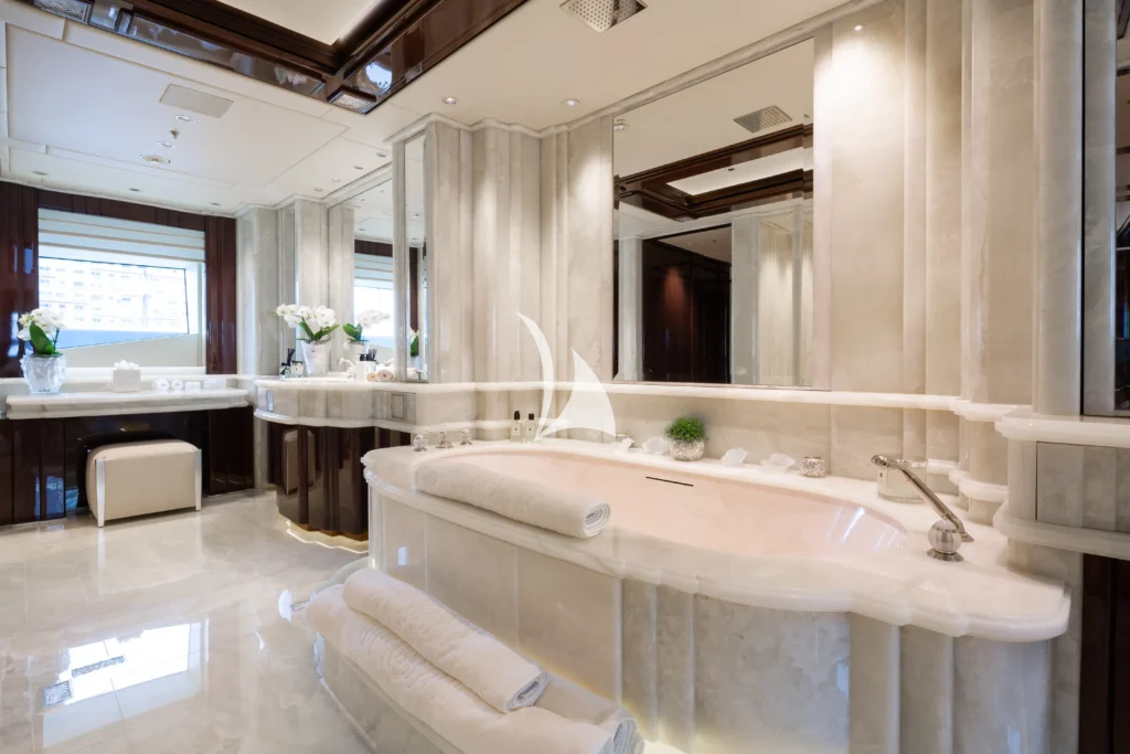 Master suite ensuite - main deck