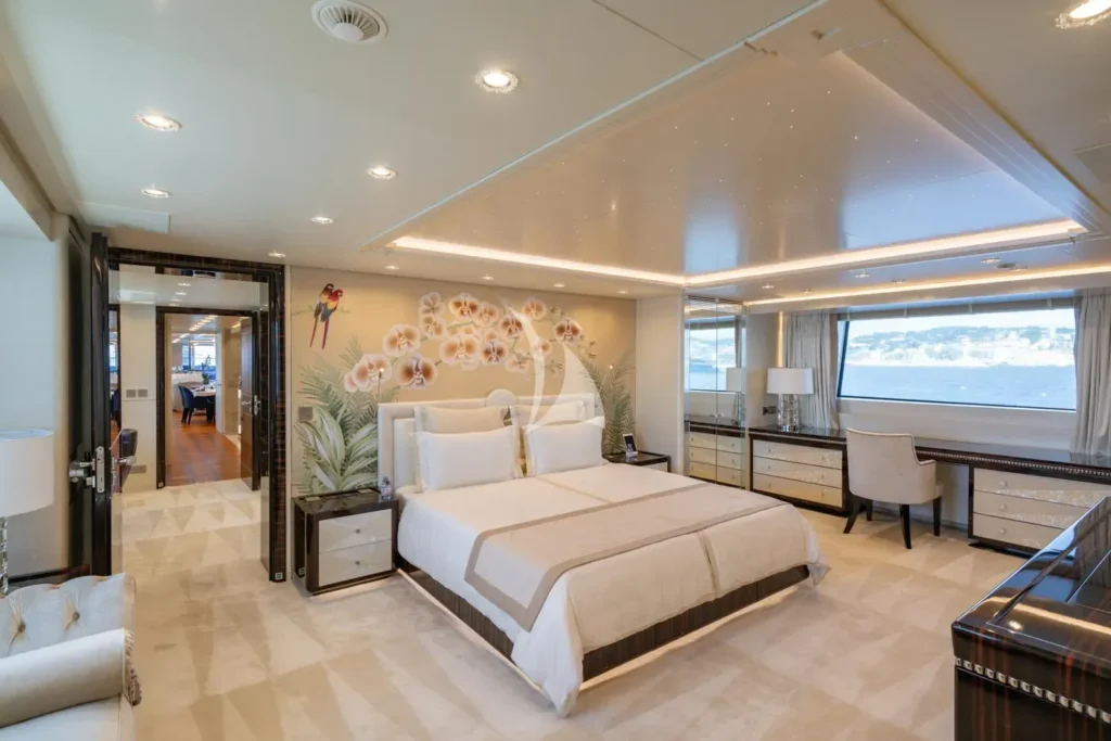 Master stateroom Orchid