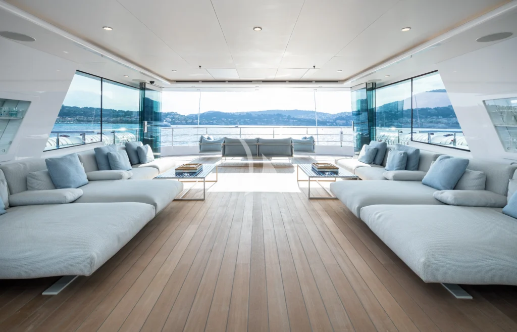 Sky Lounge