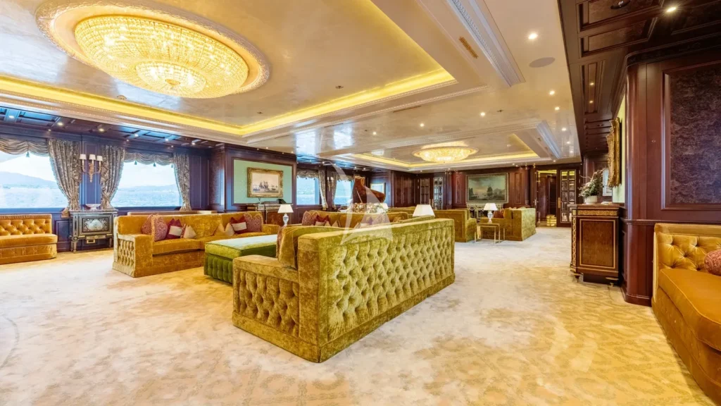 Main Deck Salon