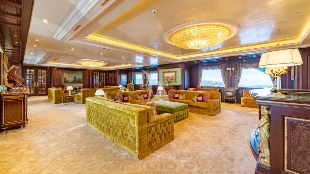 Main Deck Salon