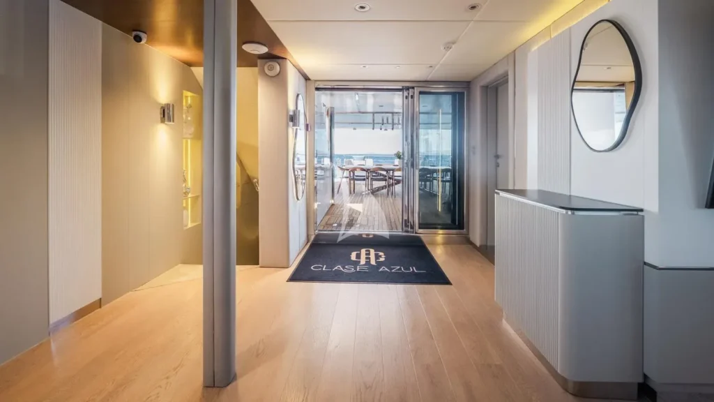 Main Deck