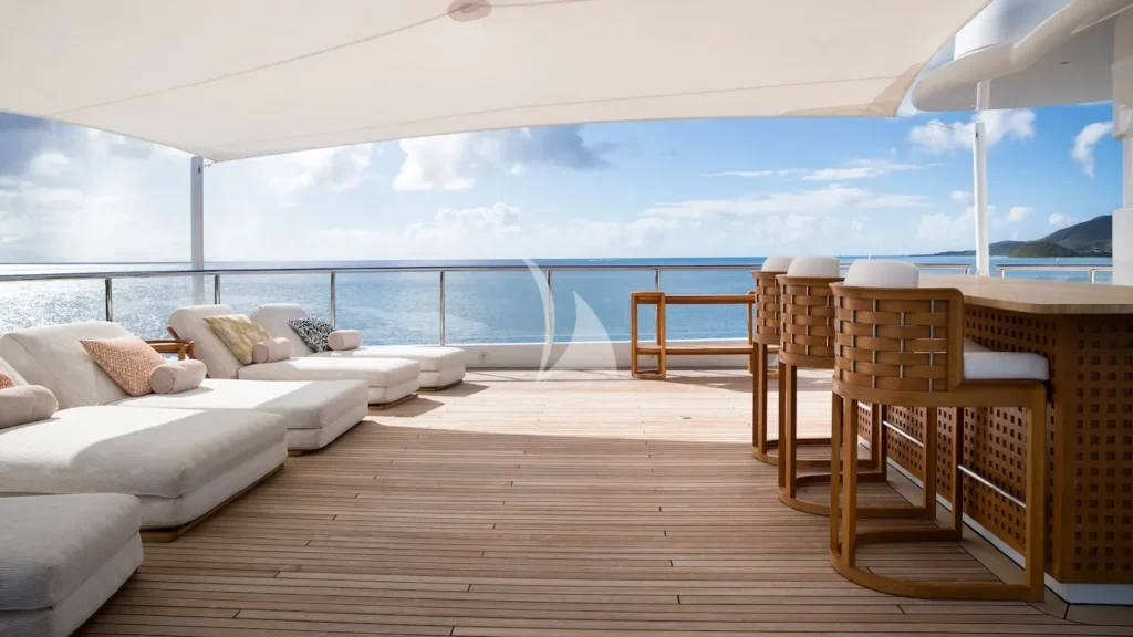 Sundeck Aft