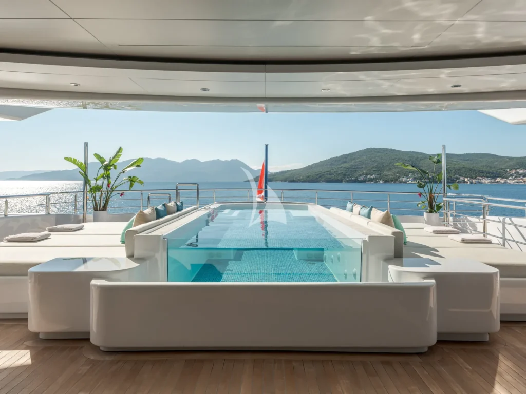 Upper deck pool