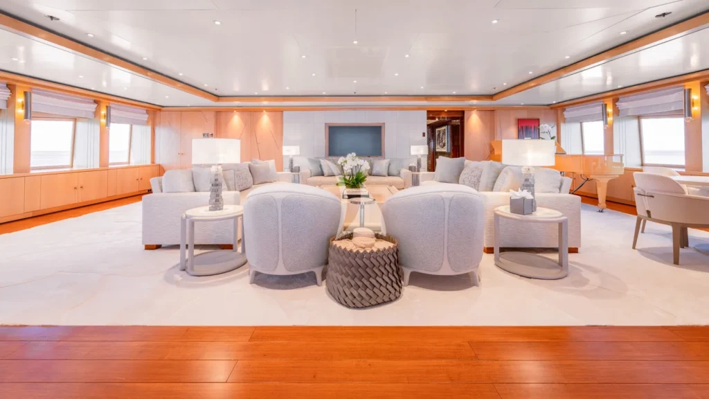 Sky Lounge
