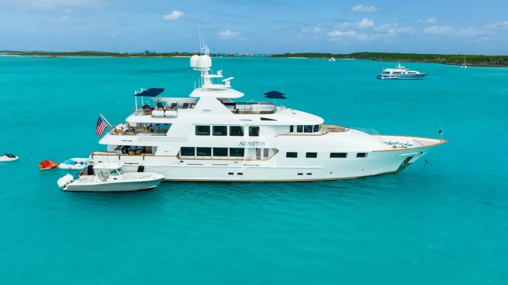 Profile at anchor