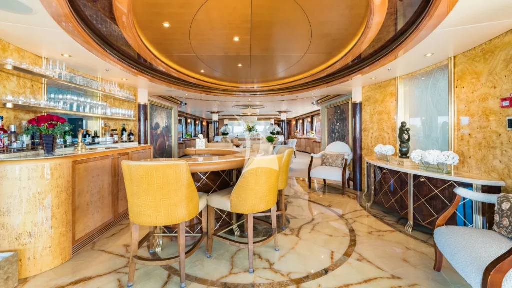 Main salon bar