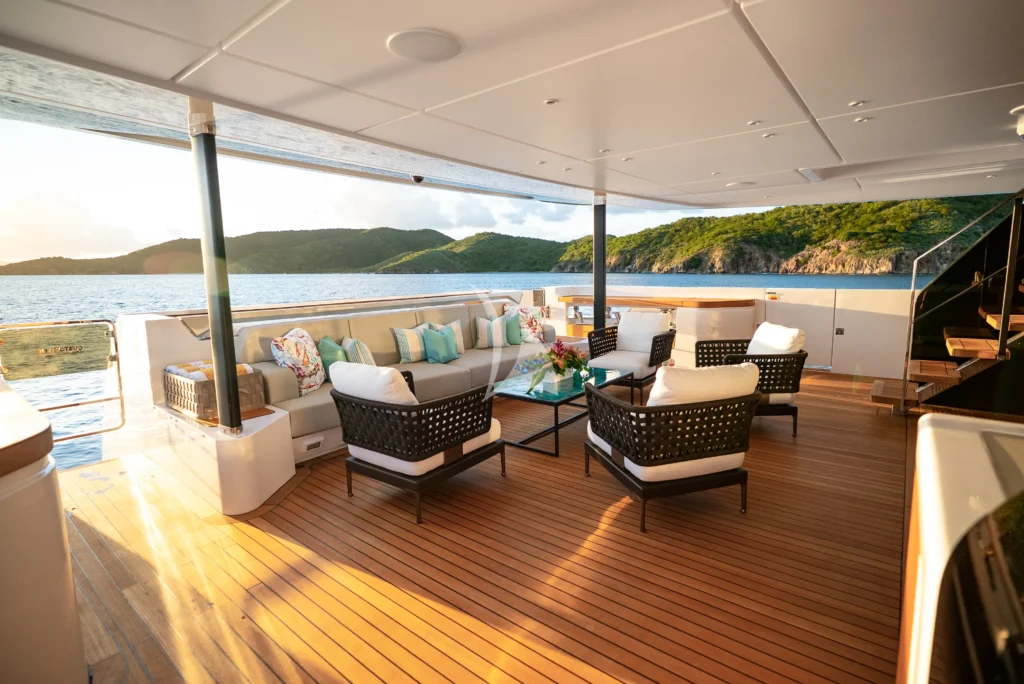 Main deck aft