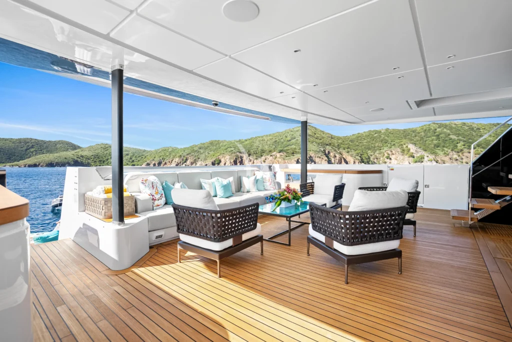 Main deck aft
