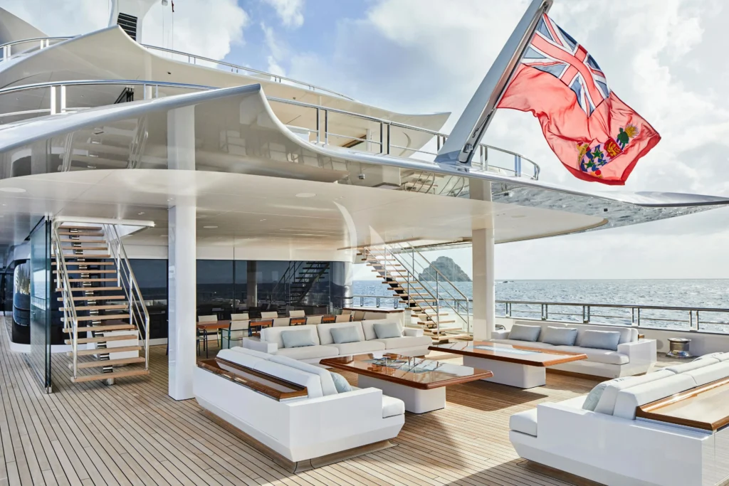 Main deck aft