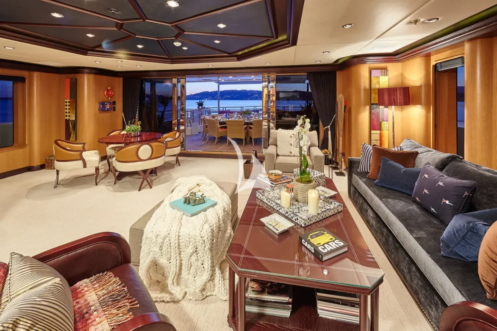 Bridge Deck Salon