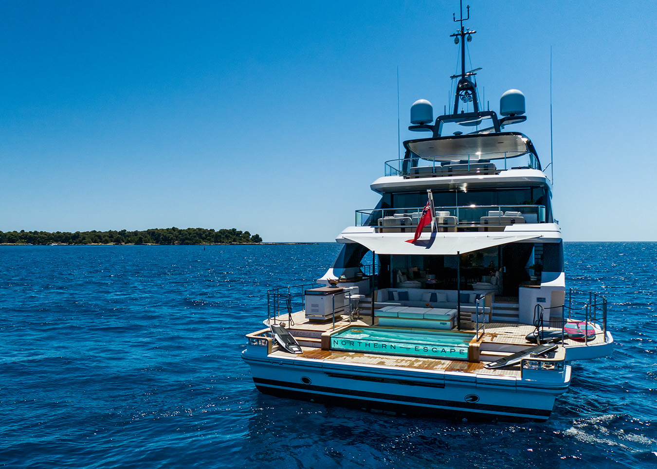 NORTHERN ESCAPE Benetti Oasis Deck